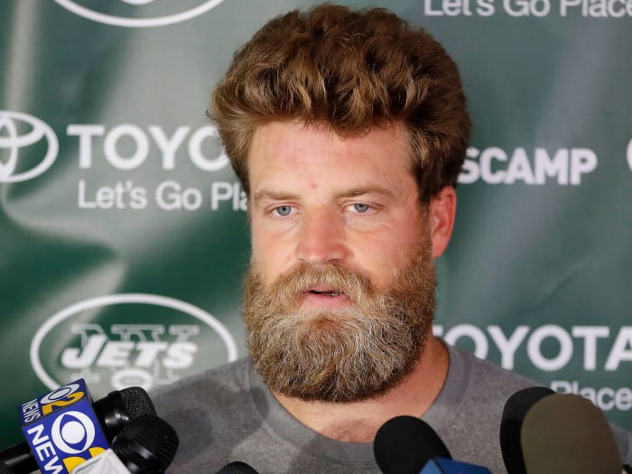 ryan-fitzpatrick-jets-training-camp-beard.jpg